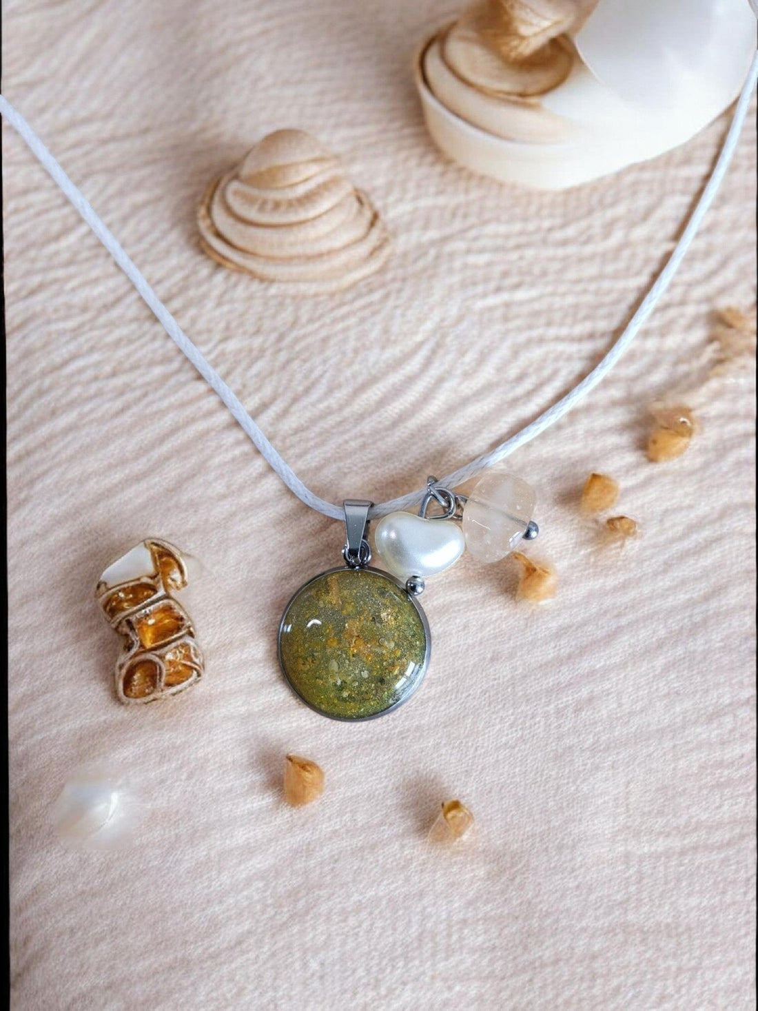 Handmade Halskette yello: Ein Must-Have für Mode Lifestyle und Schmuck Blogs Mode Lifestyle Schmuck Handmade
