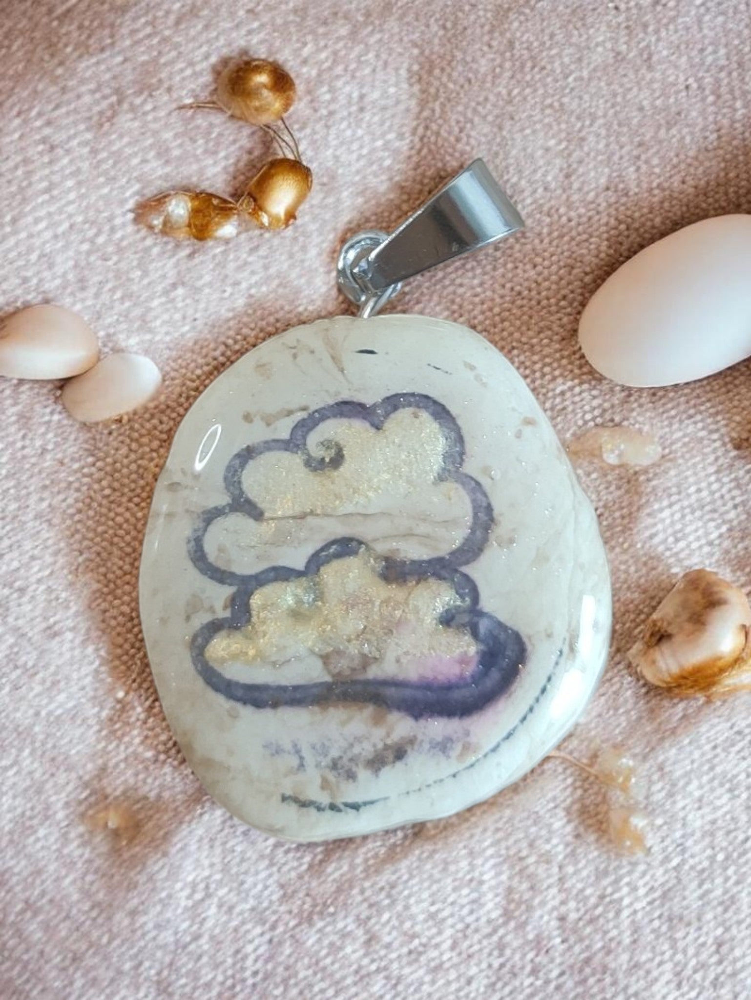 Ketten Anhänger Handmade " Wölkchen"